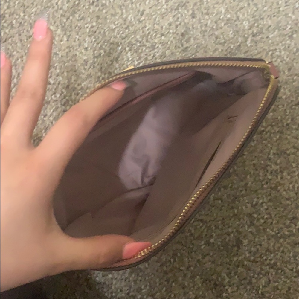 Purse - Picture 3 of 5